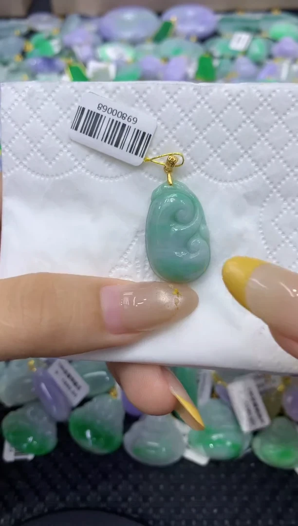 颈饰未镶嵌翡翠天然缅甸翡翠A货