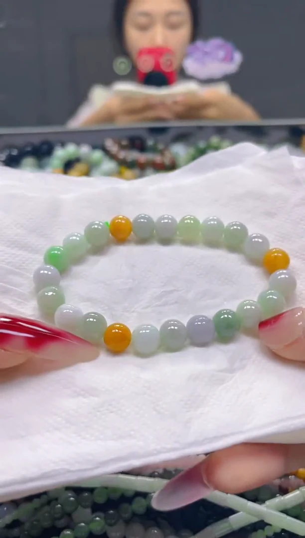 颈饰未镶嵌翡翠8MM/J/翡翠A货，一件也是批发价