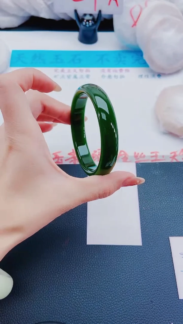 未镶嵌手镯石英质玉L184-65-66