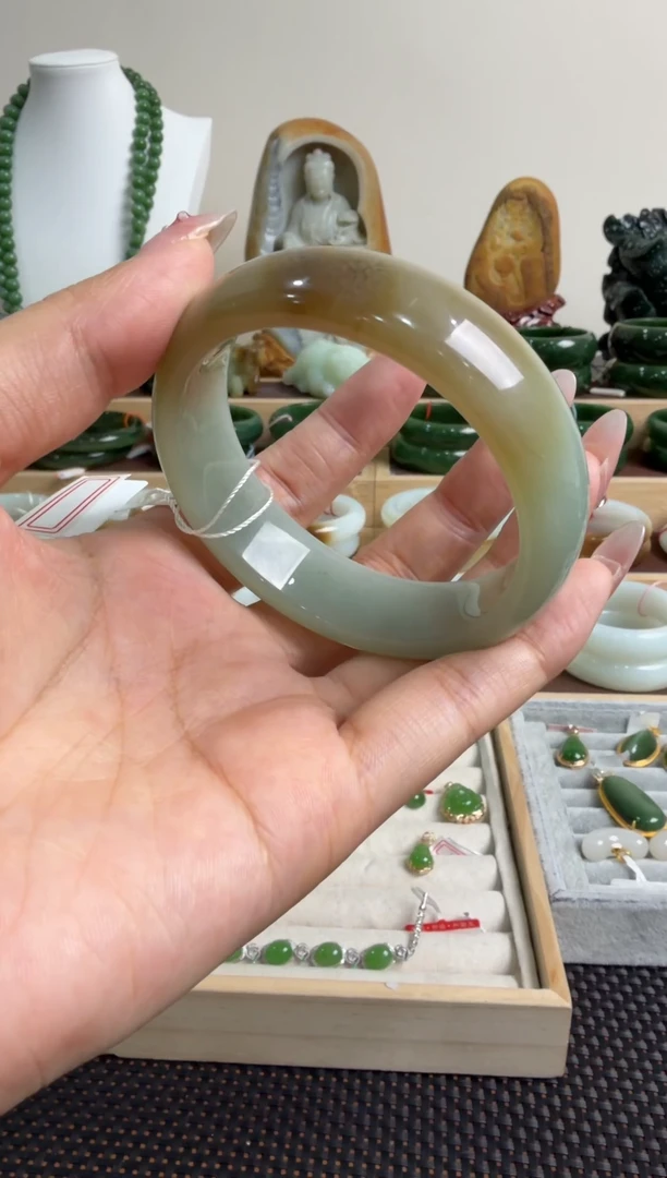 颈饰未镶嵌和田玉手镯59