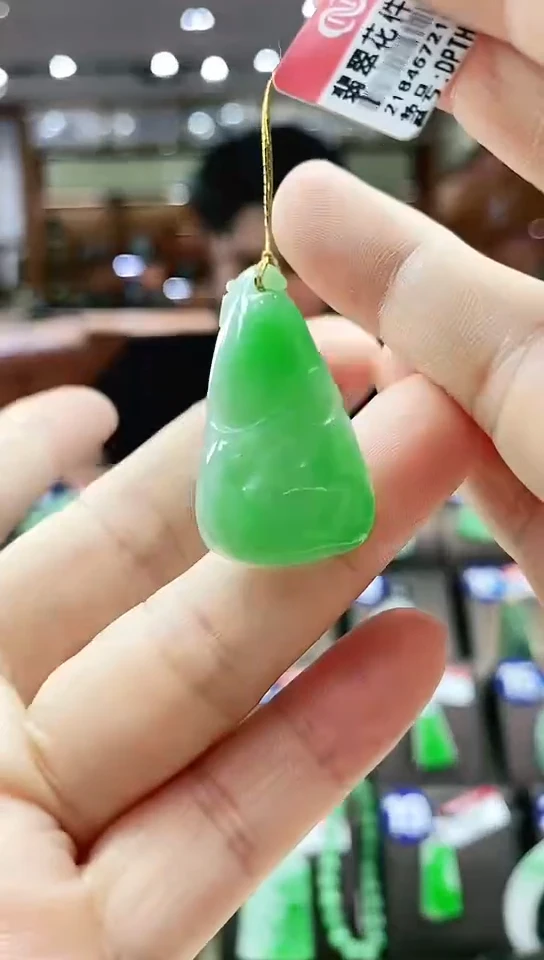 颈饰未镶嵌翡翠花件
