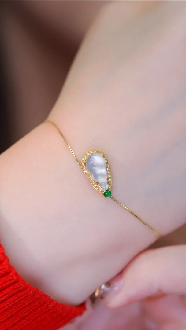 吊坠(不含链)18K金镶嵌翡翠38