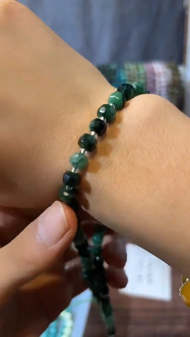 合金玛瑙/玉髓珠宝奇石祖母绿万切6*8mm半条