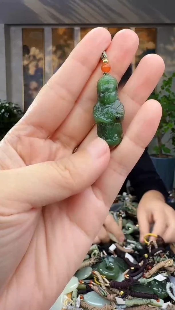 未镶嵌和田玉挂件拍一发一