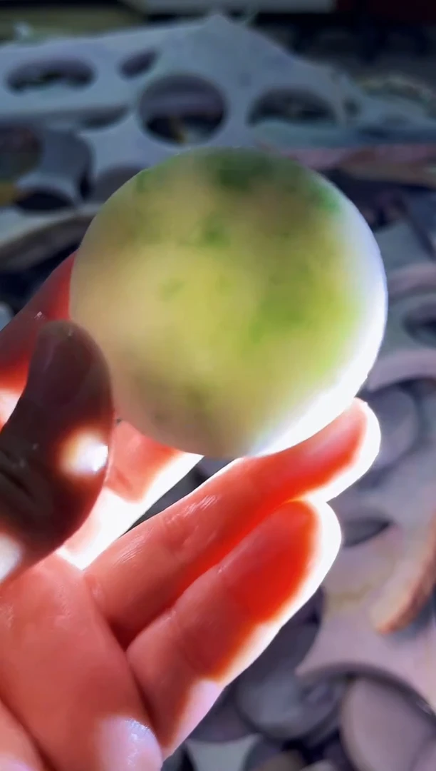 【闪购商品】翡翠挂件未镶嵌A货康壹387