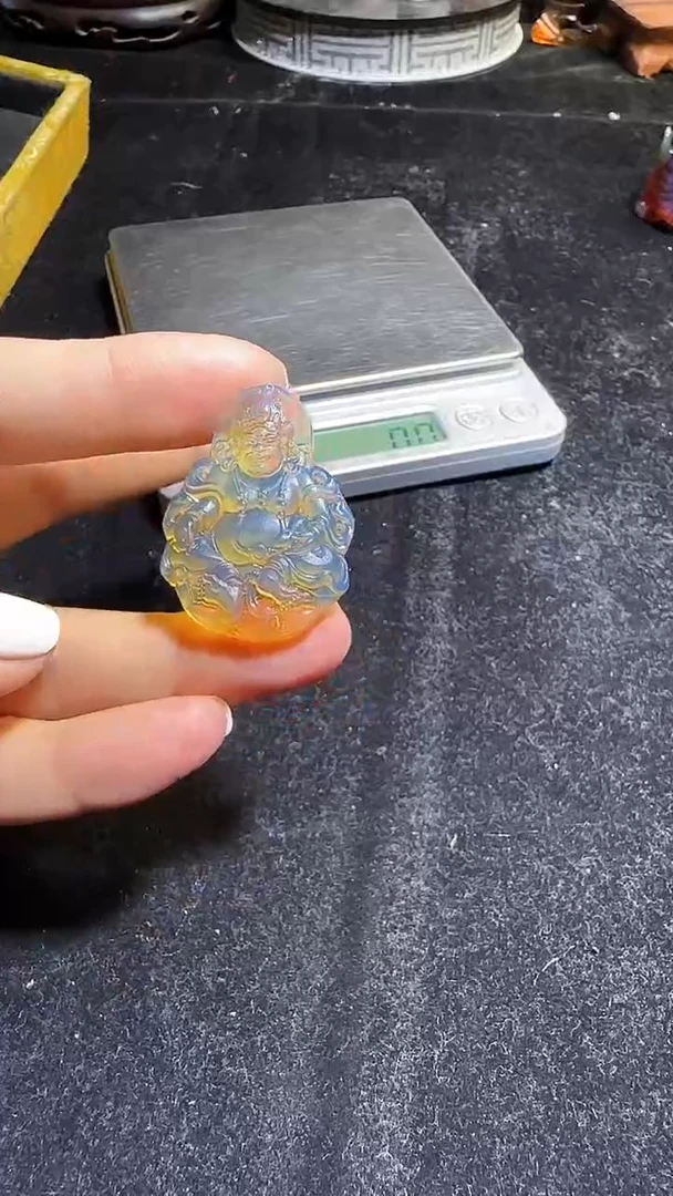 琥珀颈饰未镶嵌48