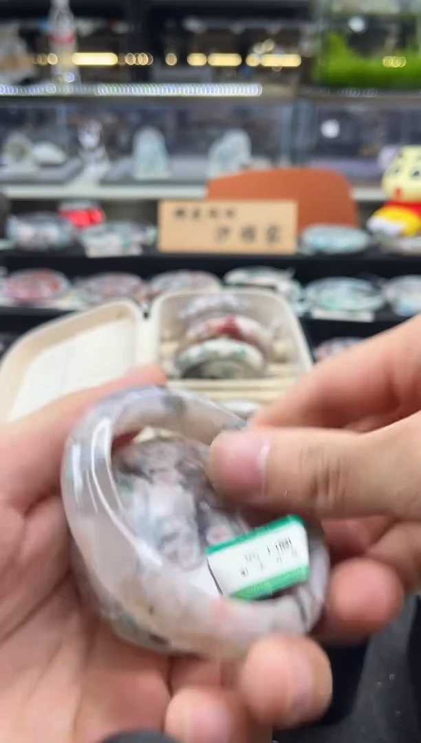 未镶嵌手镯石英质玉尘*丷圈口（赠品镯心）
