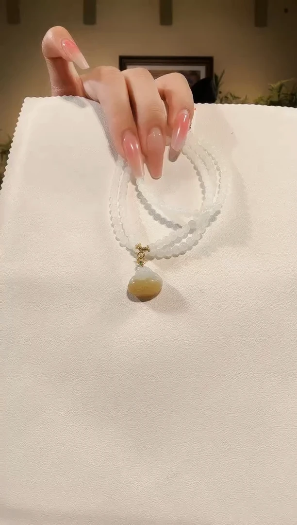 颈饰未镶嵌和田玉项链