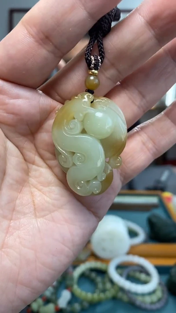 颈饰未镶嵌和田玉65