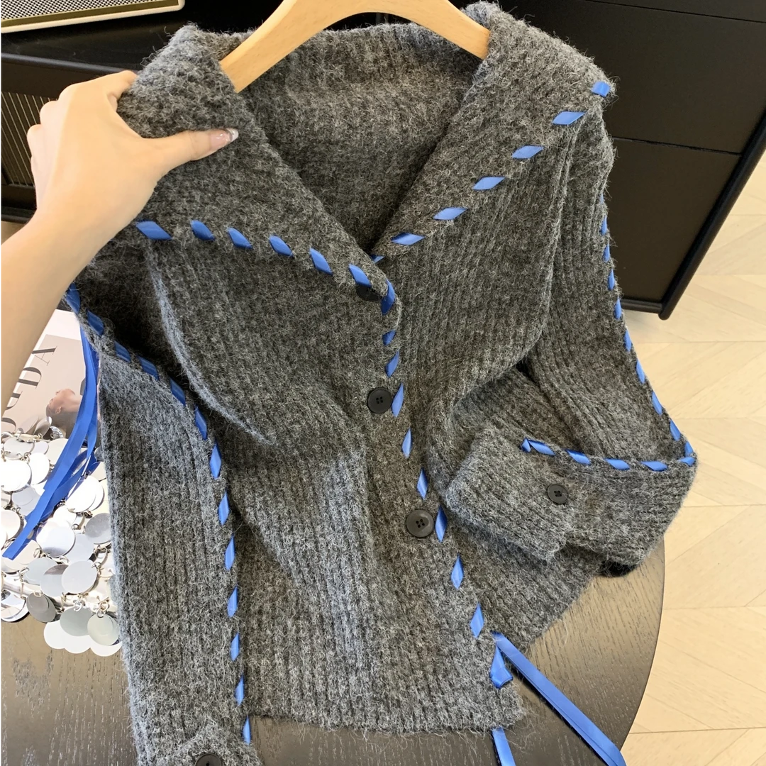 韩系灰色海军领毛衣开衫女秋款高级感浣熊绒针织衫辣妹抽绳短外套