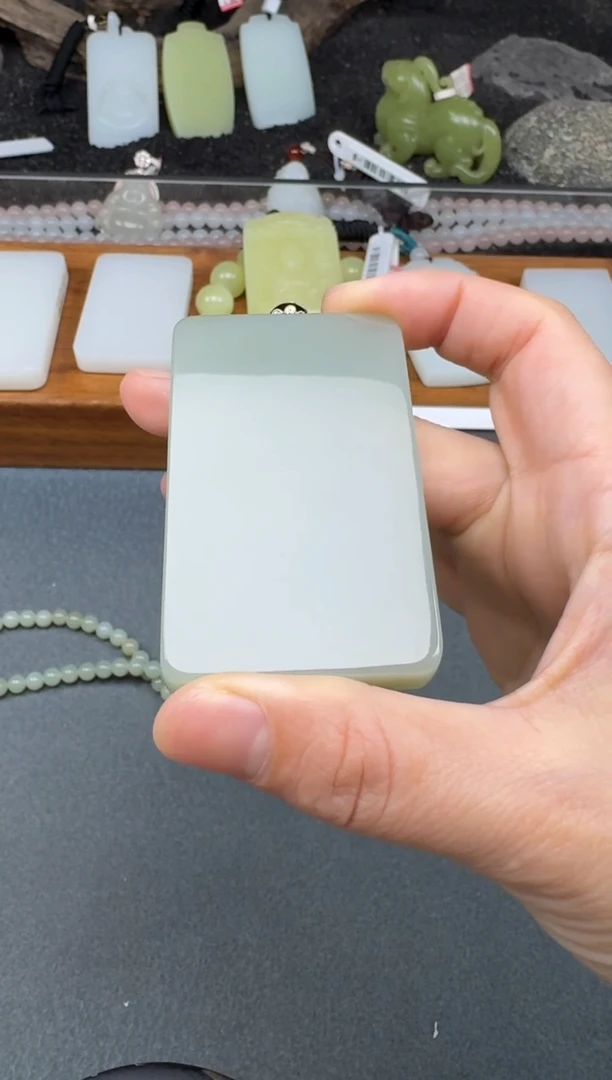 颈饰未镶嵌和田玉2