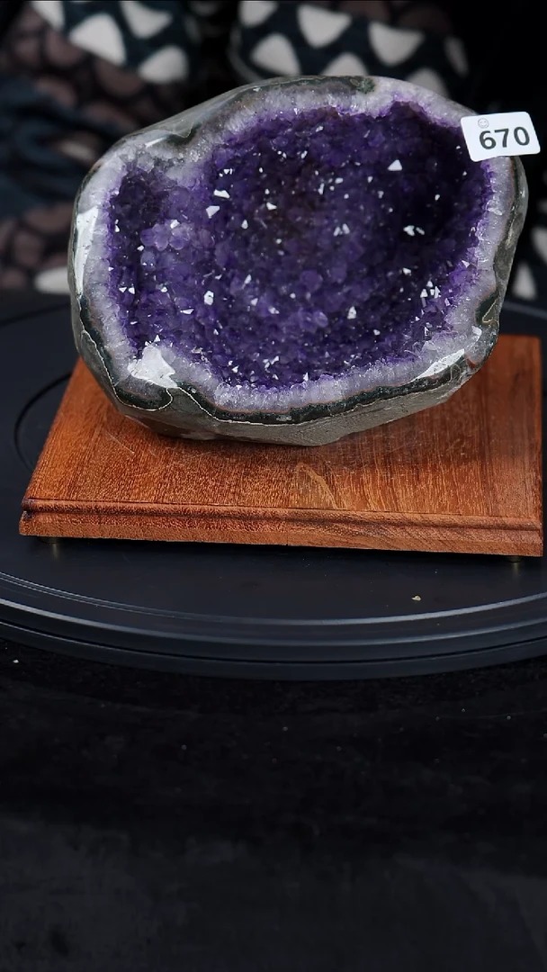 【闪购商品】紫晶大型摆件（非配饰）未镶嵌水晶