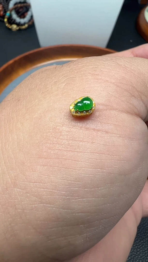 颈饰18K金镶嵌翡翠（45号链接）纯天然A货缅甸翡翠葫芦（吊坠）