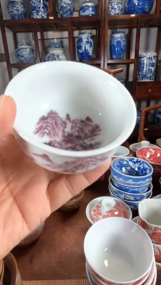 西***著柴窑釉里红山水杯杯瑕疵