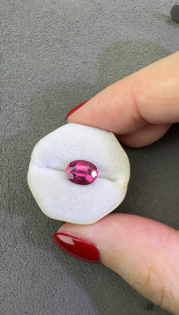 未镶嵌珠宝半成品碧玺杨****宿1.44ct