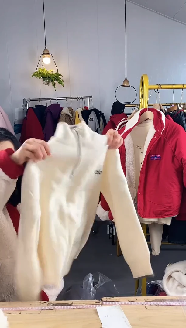 170码加绒半高领毛衣【微污渍【451