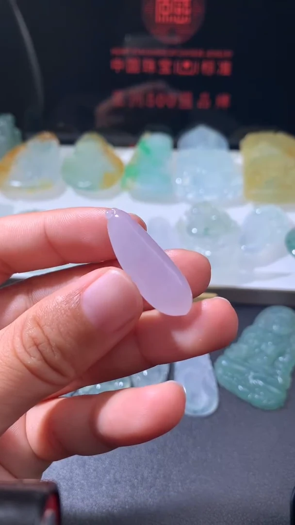 未镶嵌定制翡翠