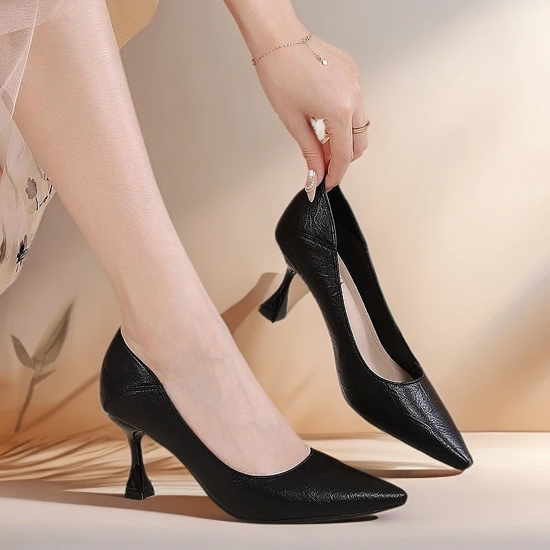 2025新款春秋百搭真皮浅口高跟鞋气质黑色尖头职业工作单鞋软皮鞋
