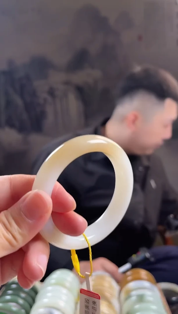 未镶嵌手镯和田玉54+圈口6385