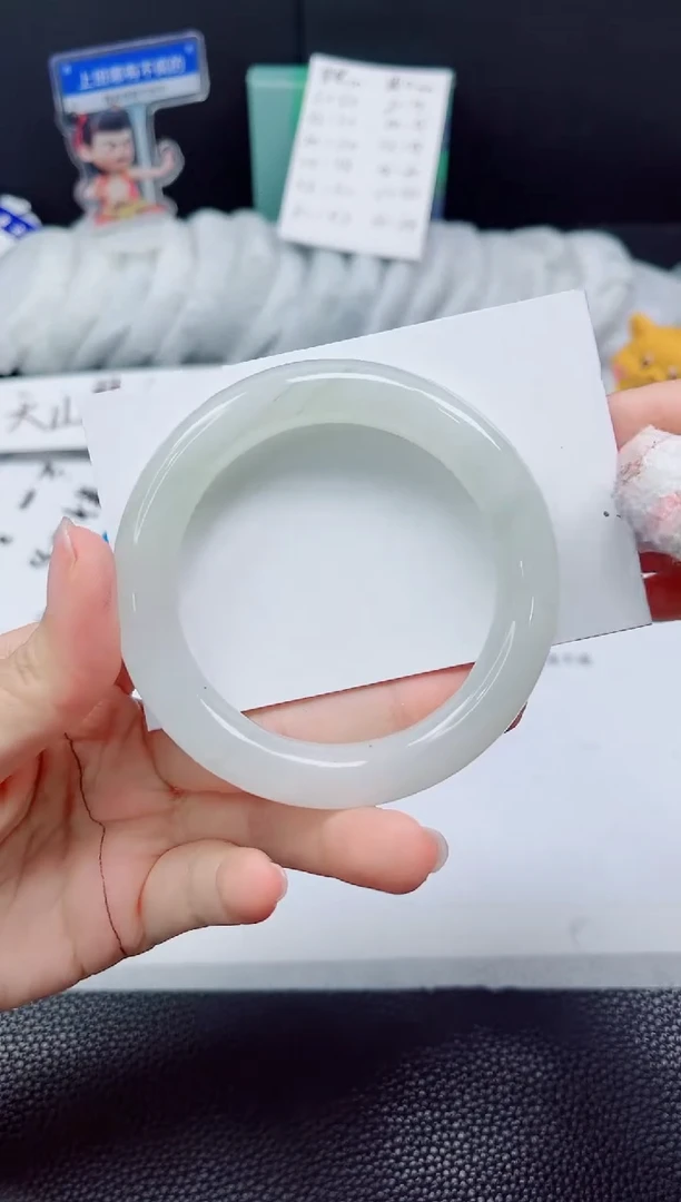 石英质玉手镯未镶嵌198-55