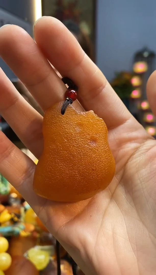 琥珀颈饰未镶嵌吊坠