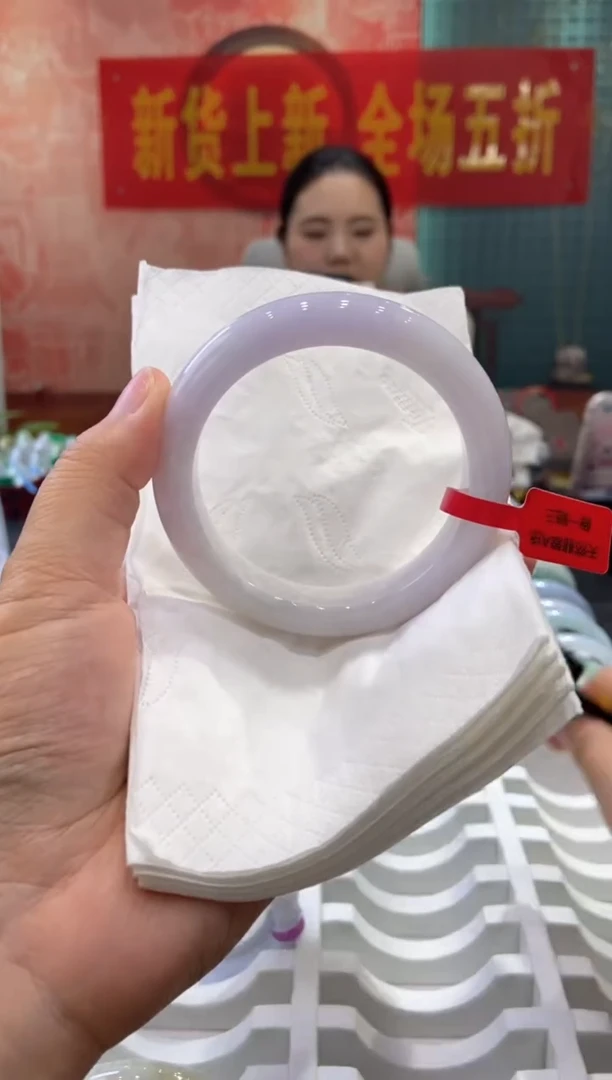 翡翠手镯未镶嵌多人00026265