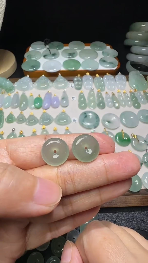 吊坠(不含链)未镶嵌翡翠一对冰种小平安扣尺寸14.5*4.8mm