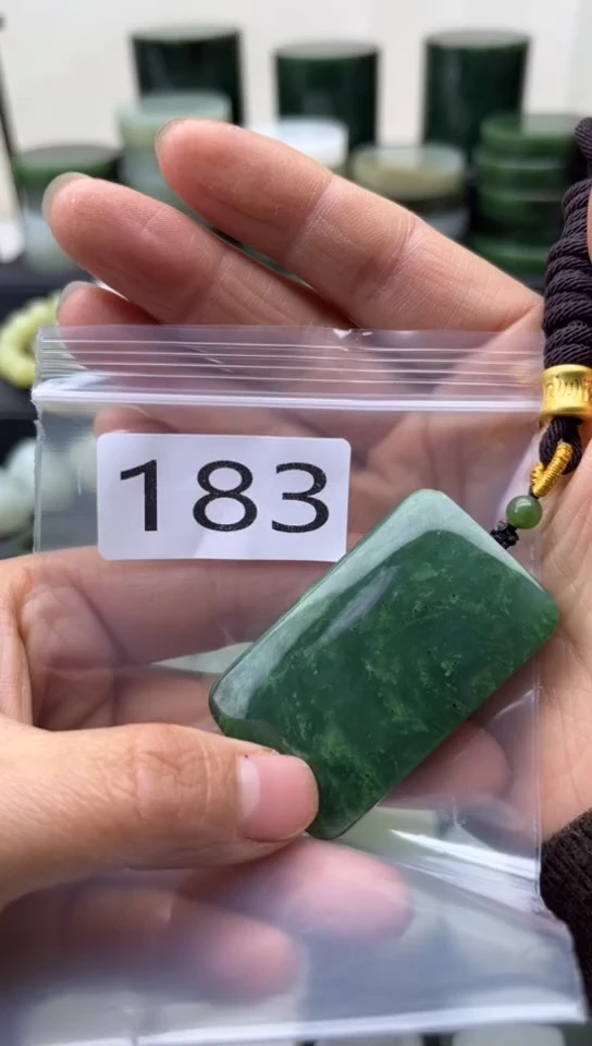 未镶嵌和田玉珠宝半成品牌子