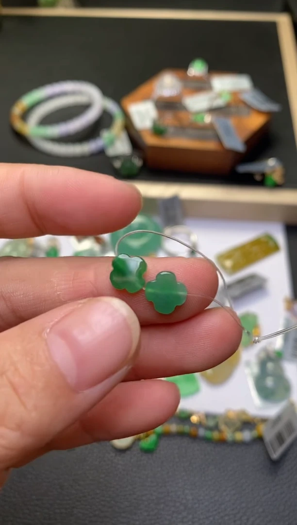 颈饰未镶嵌翡翠净货33487