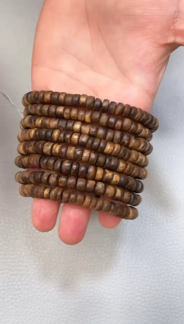 【闪购商品】沉香手串棋楠红金猊随型片珠单圈多样性发其一