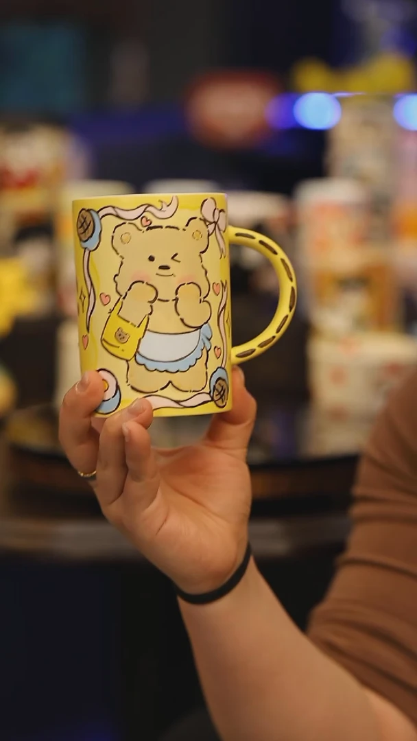 【闪购商品】摆件景德镇釉下彩绘设计师款式陶瓷