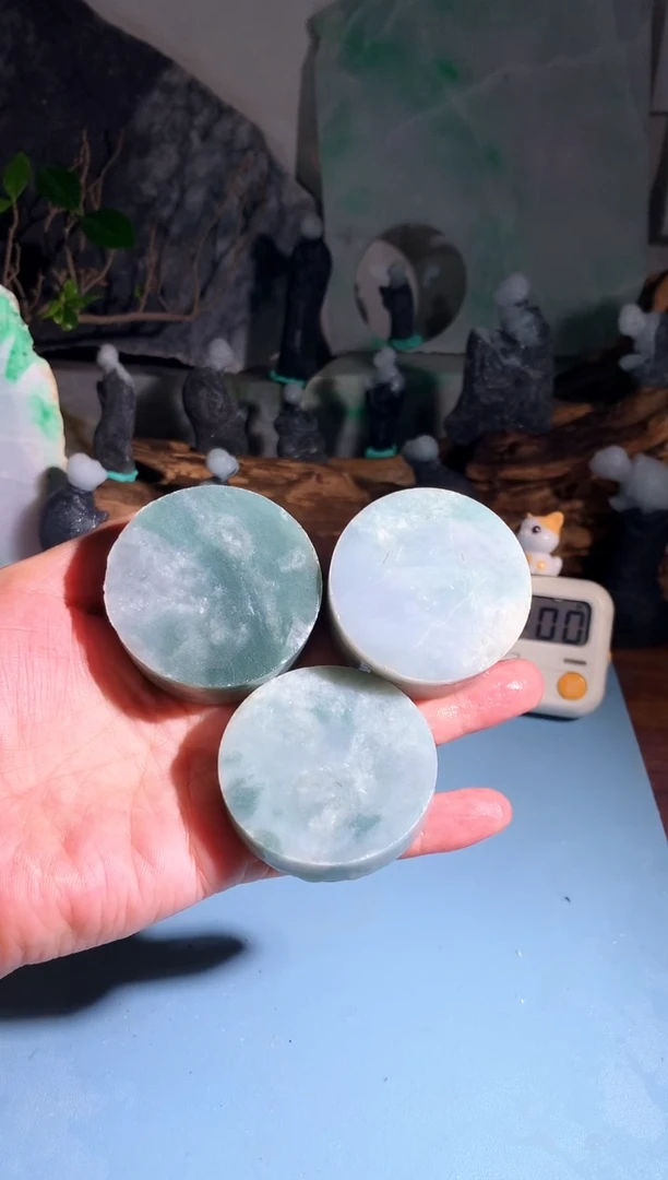 翡翠未镶嵌吊坠(不含链)C524