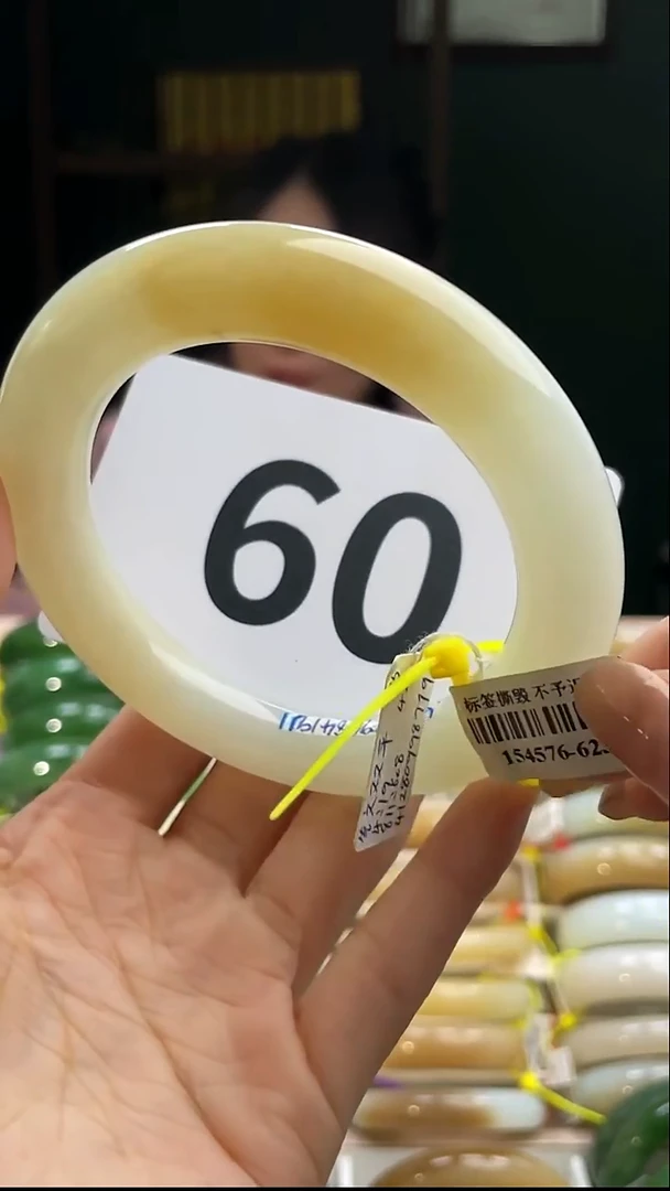 定制和田玉和田玉手镯