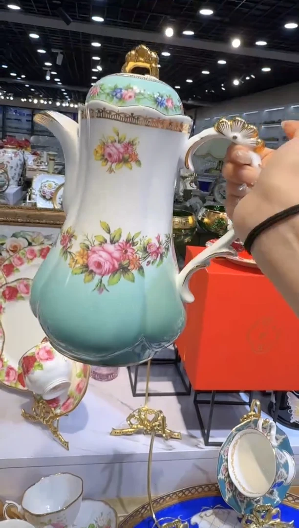 摆件娜娜中古瓷器如图所示84