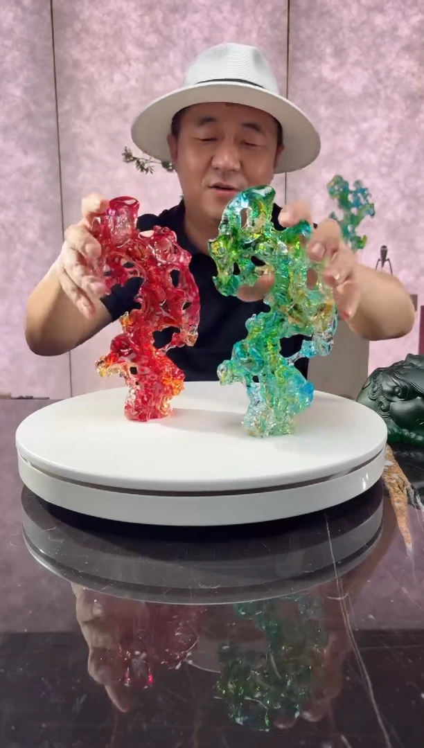 摆件人**涯CS0202001欧碧色小太湖石+CS0202004金红小号太湖石
