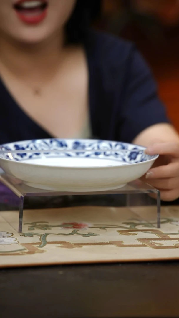 1个微瑕国韵牡丹9英寸饭盘