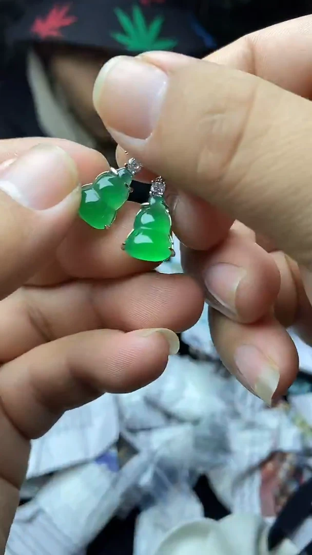 满色吊坠 所见即所得！！