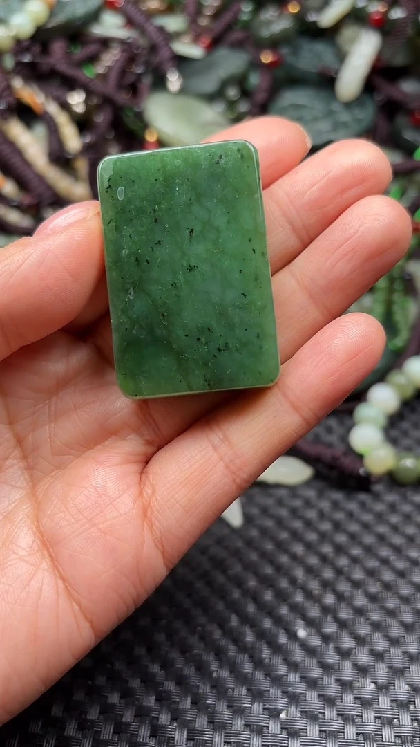 【闪购商品】和田玉颈饰未镶嵌.