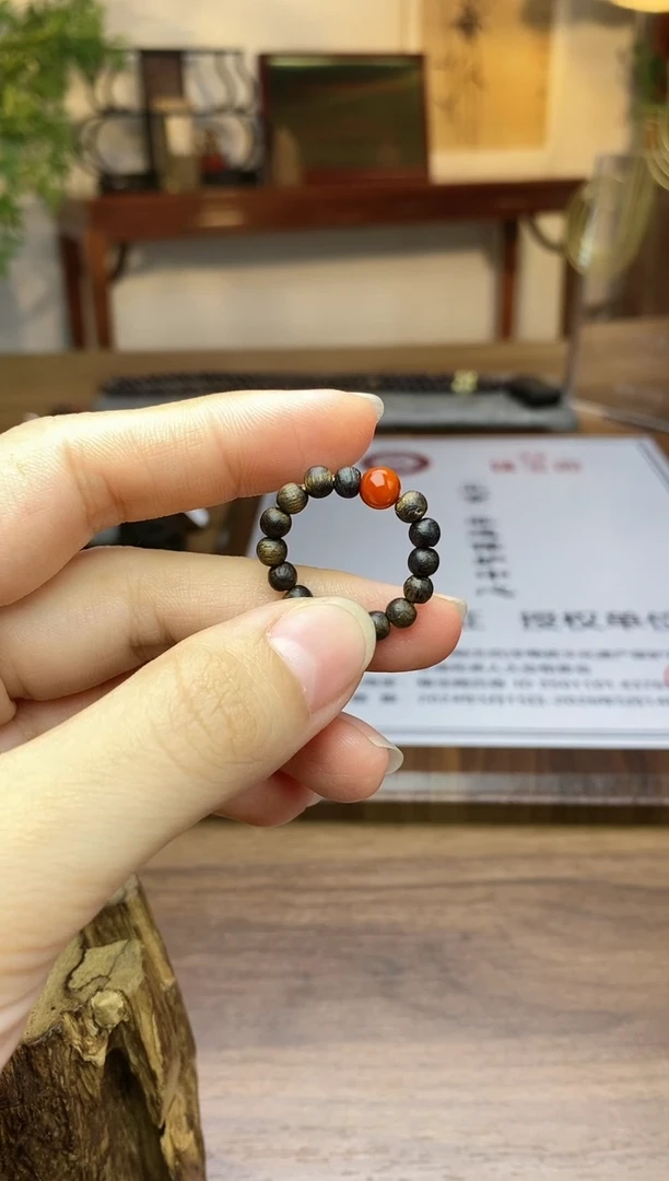 沉香沉香碎屑白棋戒指