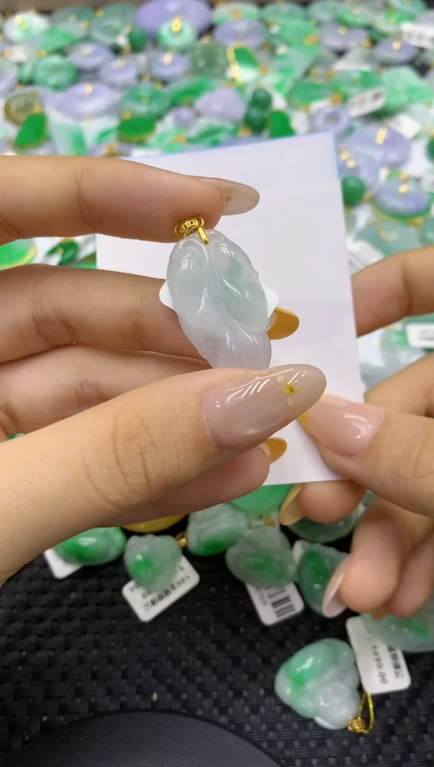 颈饰未镶嵌翡翠天然缅甸翡翠A货