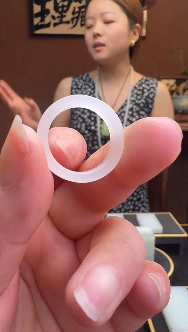 和田玉未镶嵌颈饰1