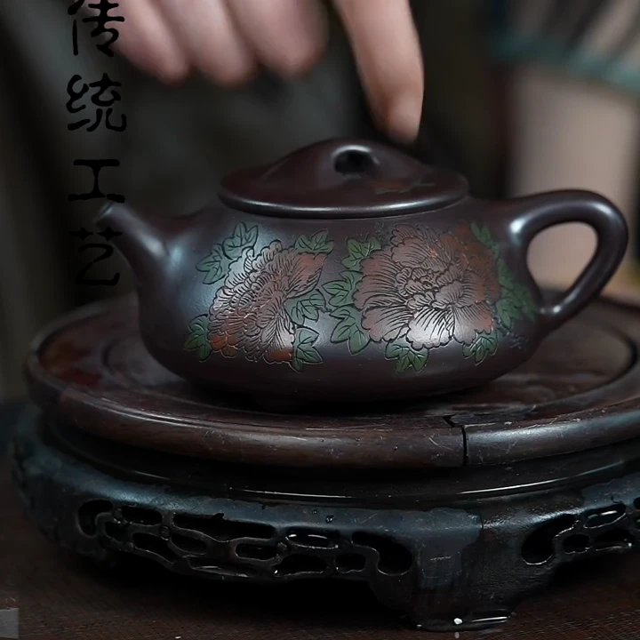 宜兴精美创意倾城顾立斌老师石瓢紫茄泥紫砂壶约300cc