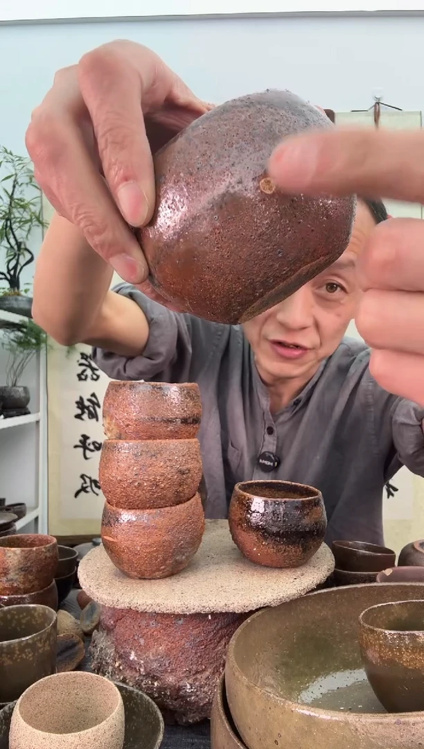 【闪购商品】有蹦眼口不圆红色闻香杯200毫升非遗技艺