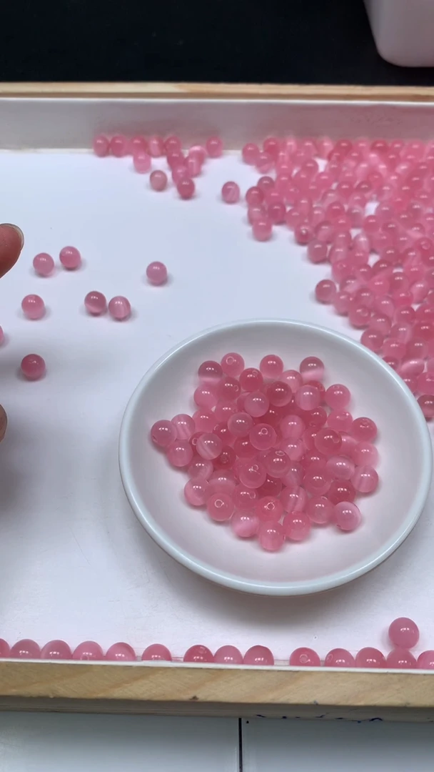 未镶嵌散珠硅化玉A1832 粉猫眼8mm30颗8.8元