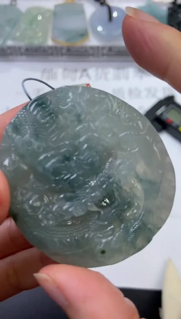 未镶嵌挂件翡翠吴**g3201