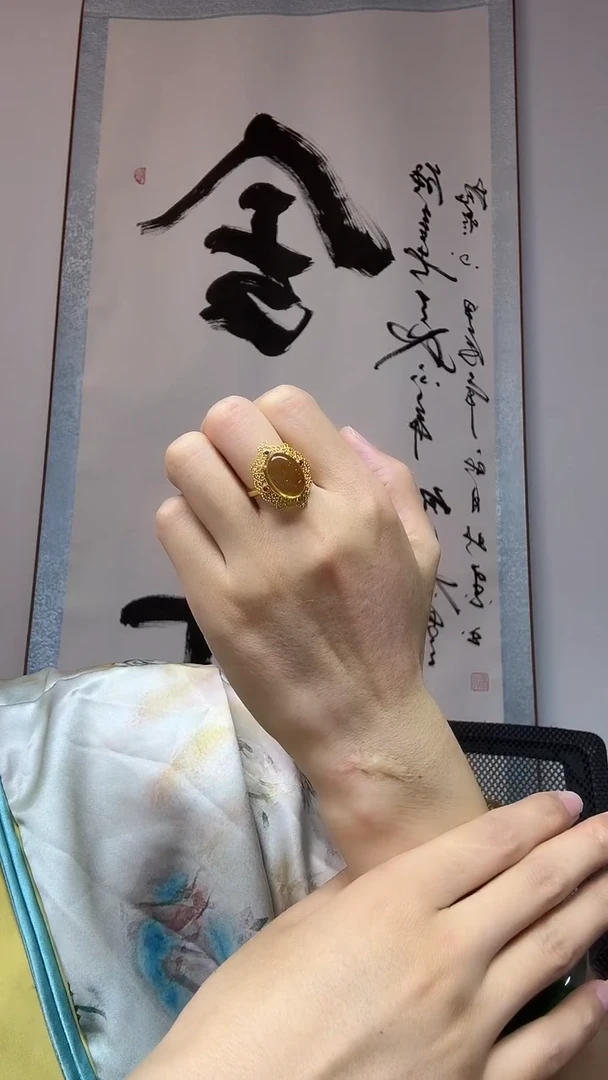 银S925镶嵌琥珀戒指金蓝珀戒指