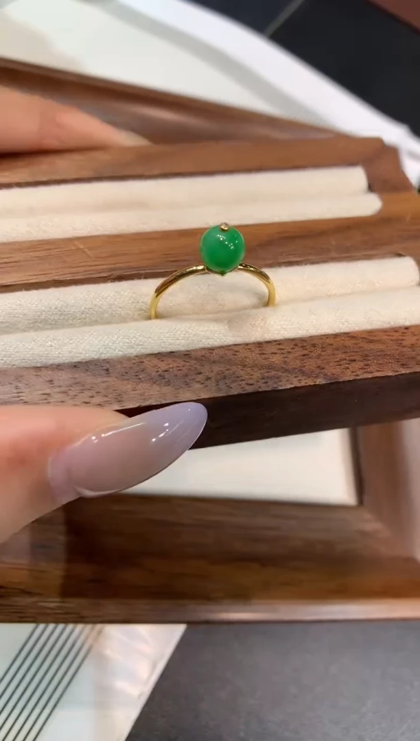 18K金镶嵌戒指翡翠戒指14圈上下两个圈口免费改