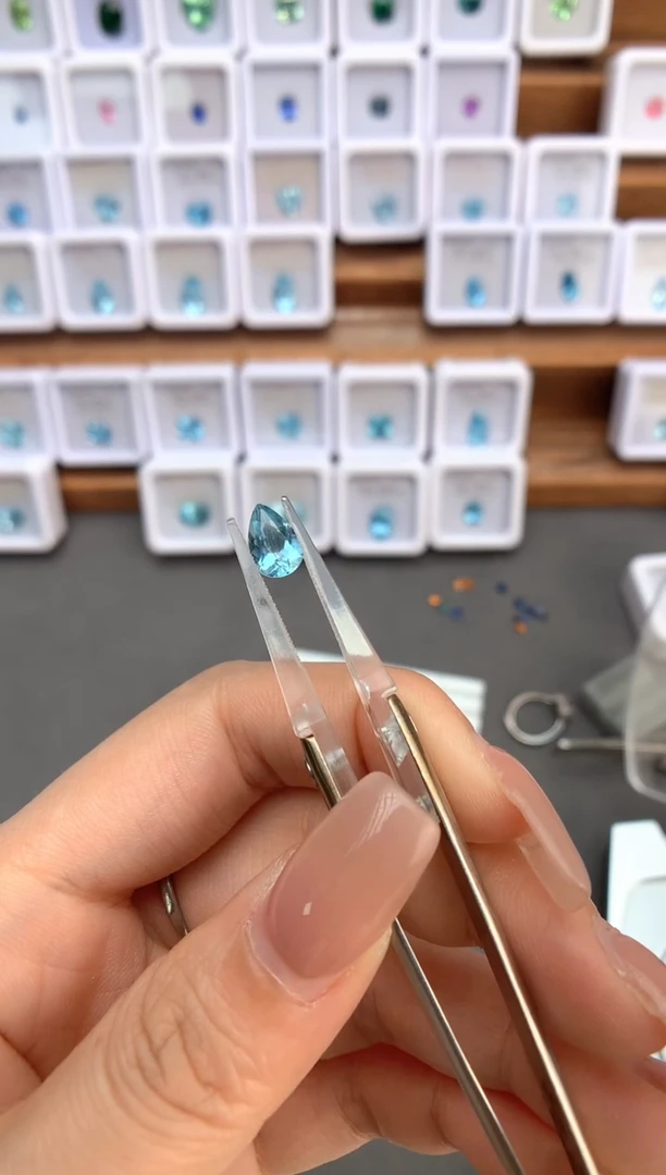未镶嵌裸石定制海蓝宝石0.89ct