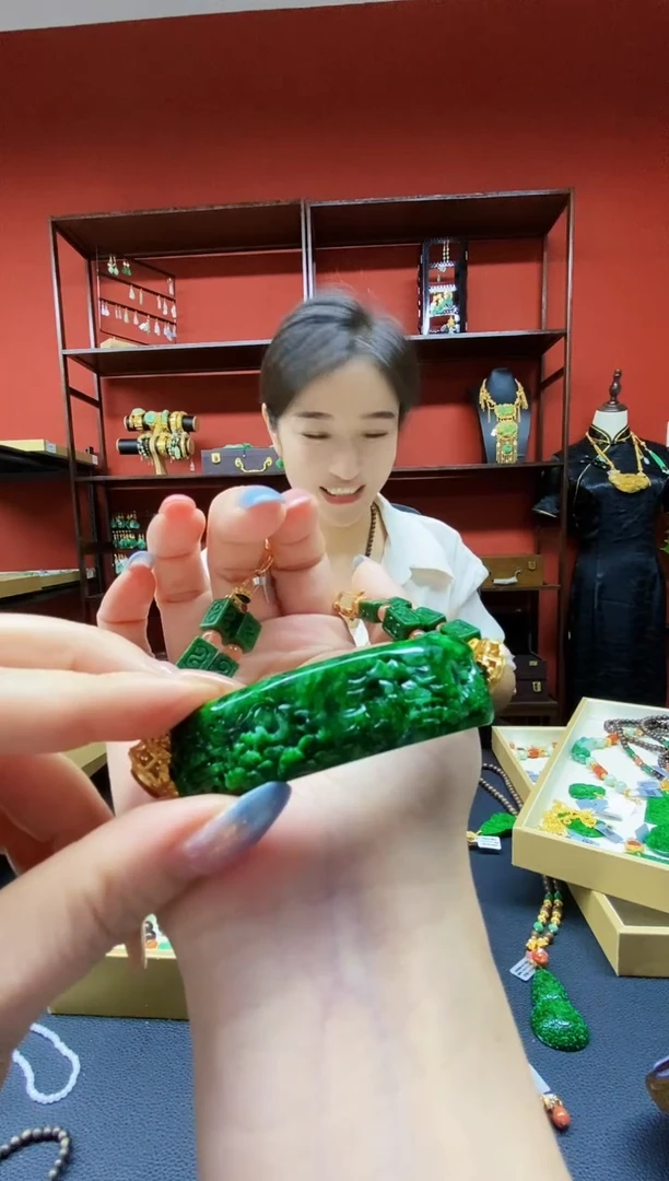 颈饰未镶嵌翡翠竹****7翡翠手牌