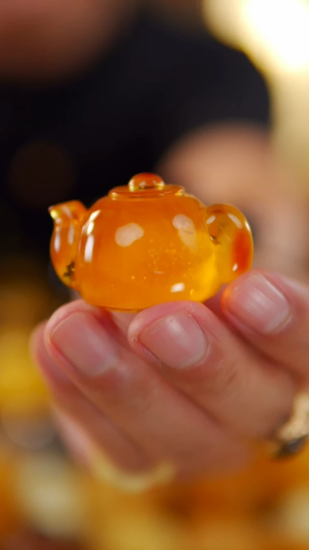 裸石琥珀未镶嵌金沙把把壶22